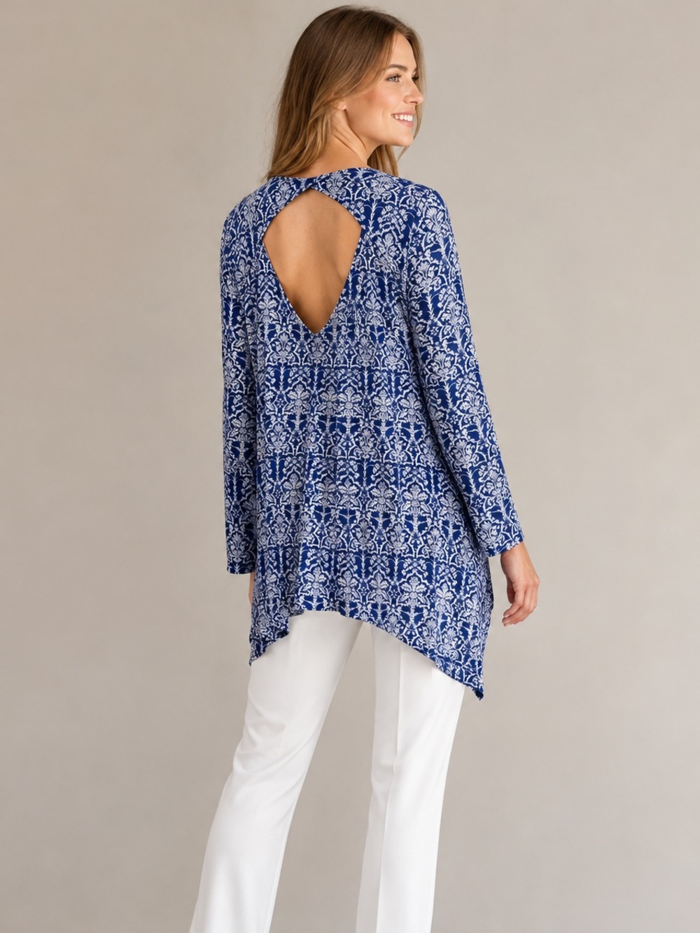 🌿💙 LUSH Blue White Damask Open-Back Tunic Blouse Size S | Boho Hi-Low Top